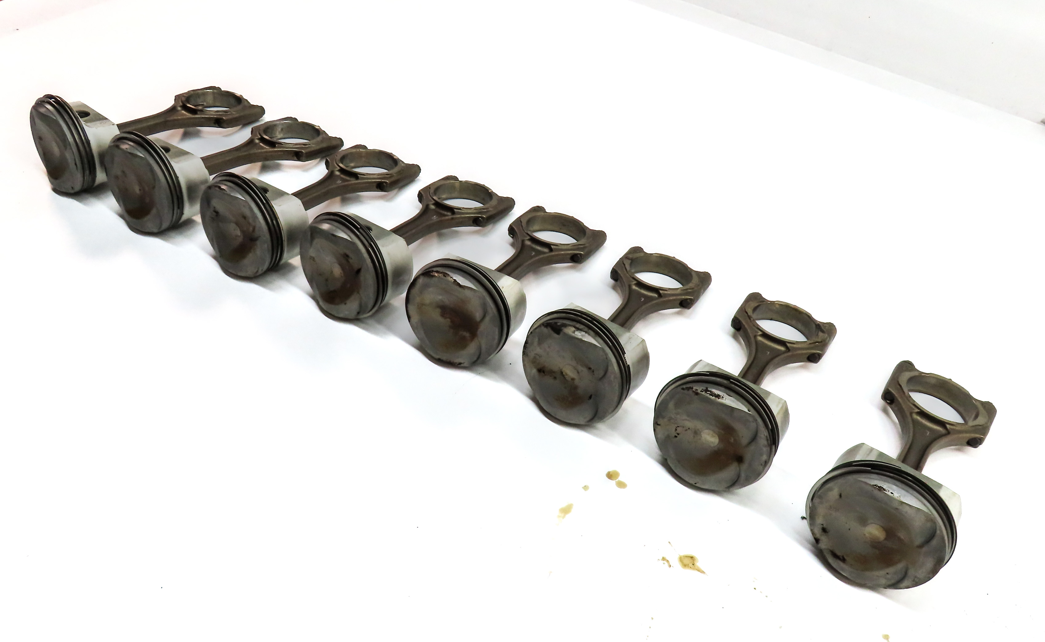 07-12 AUDI A6 A8 Q7 S5 VW TOUAREG C6 4L D3 8T 4.2L PISTON & CONNECTING ROD SET/8 — exact item pictured